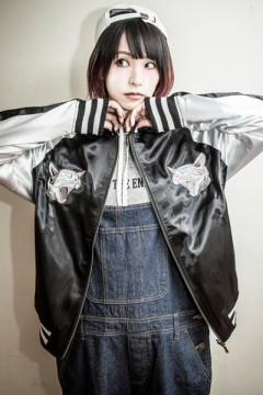 LiSA×GoneR、コラボ・スカジャン＆ZIPパーカーの期間限定予約受付が
