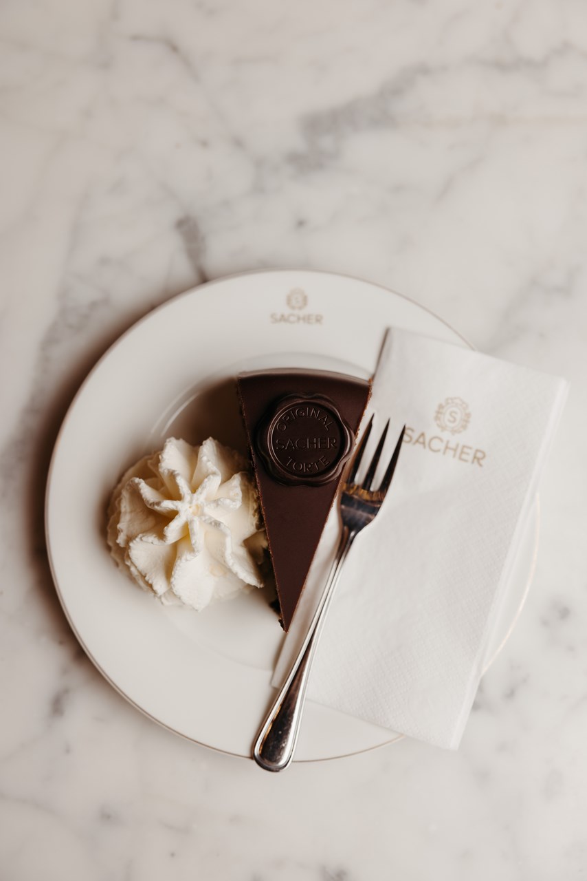 オリジナル・ザッハー・トルテ、ミディアム｜ホテル・ザッハー