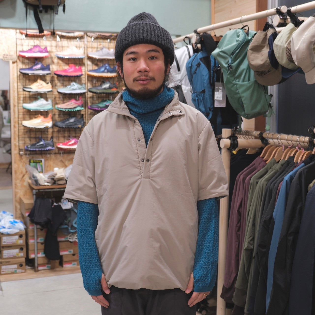 WUNDERWEAR シームレスフーディー（メリノ70％ / ポリ30％のバラクラバ