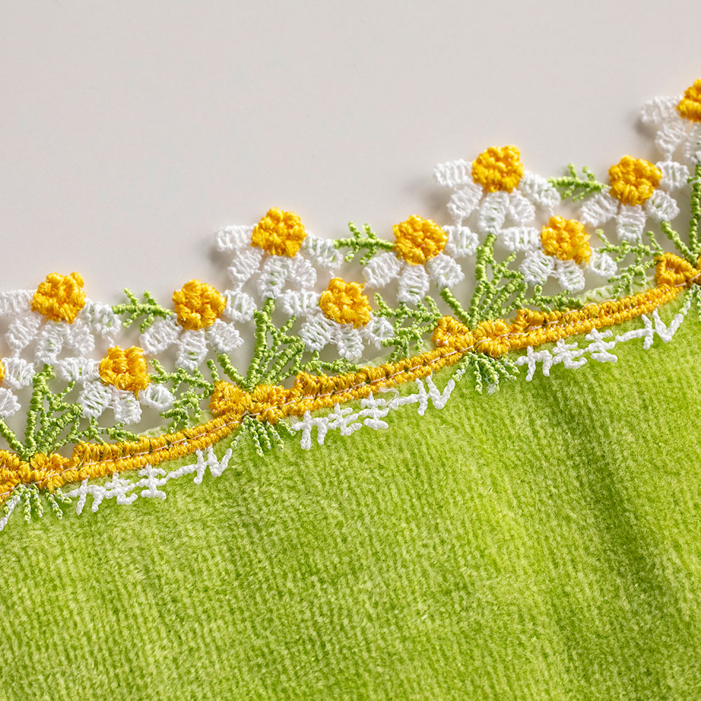 シーズンタオルハンカチ「カモミール」2色組｜近沢レース店｜家庭画報