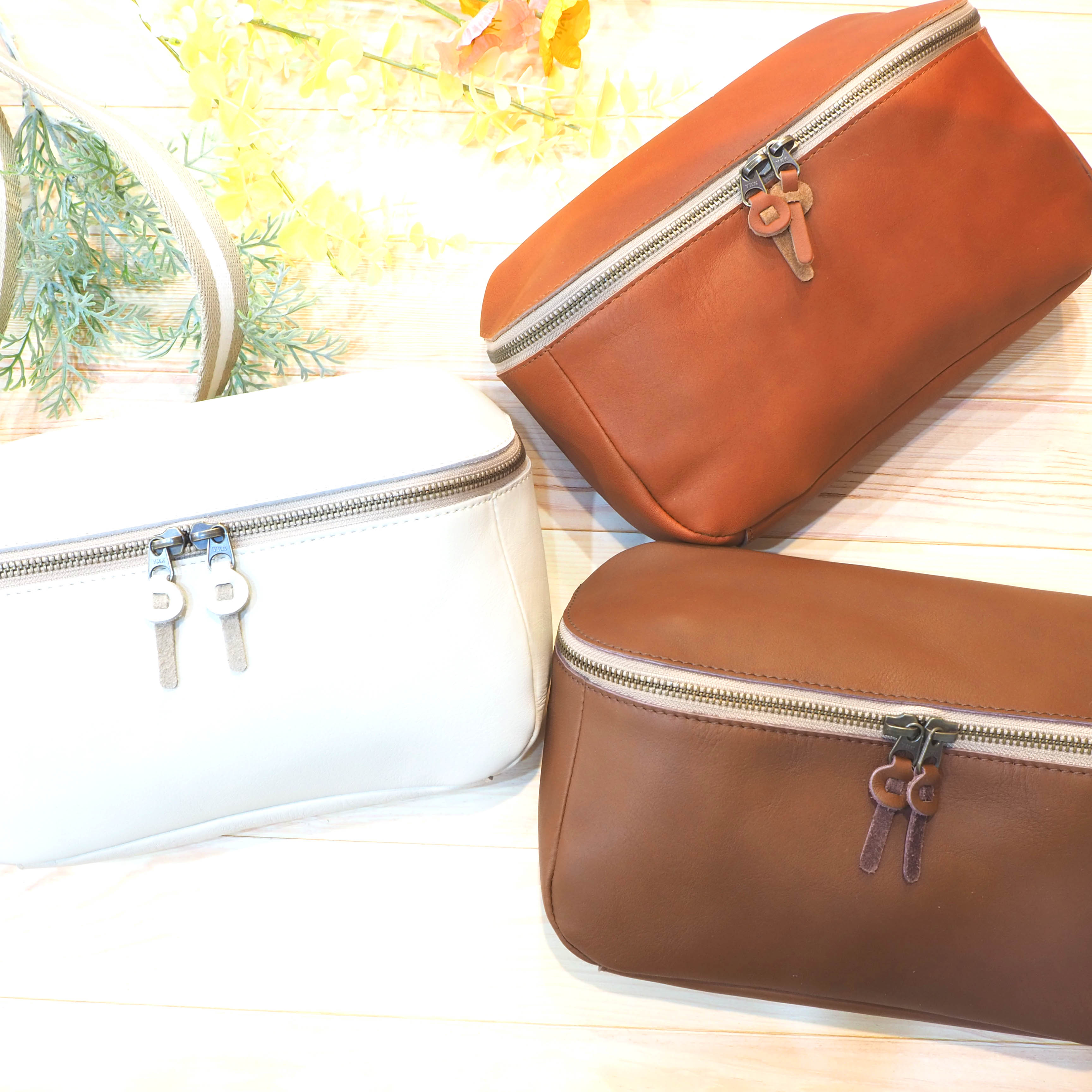 カンミ kanmi 「All story ボディバッグ」 バニラ 【公式通販】