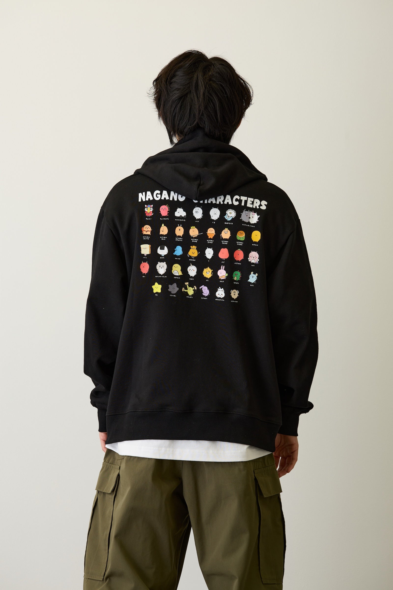 ナガノキャラクターズ ZIPパーカー 集合 ブラック