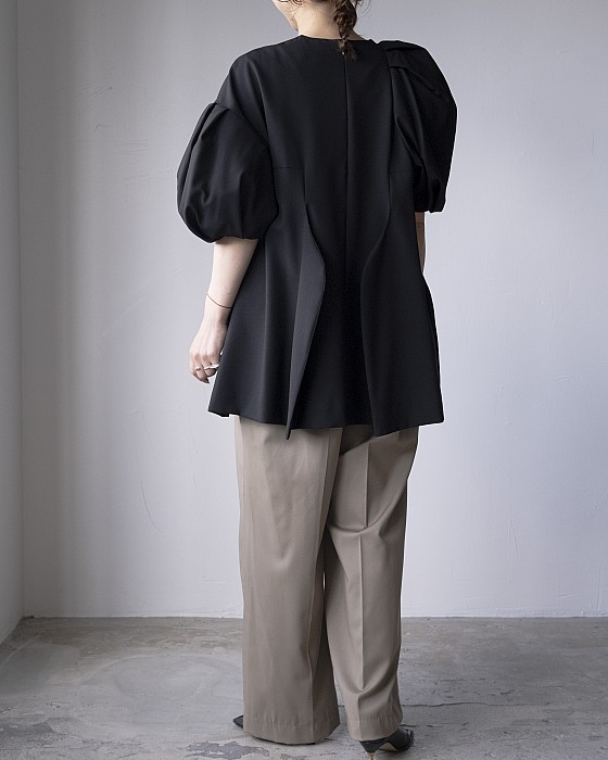 VONIQUE / ENFOLD/ASYMMETRY VOLUME-SLEEVE PULLOVER