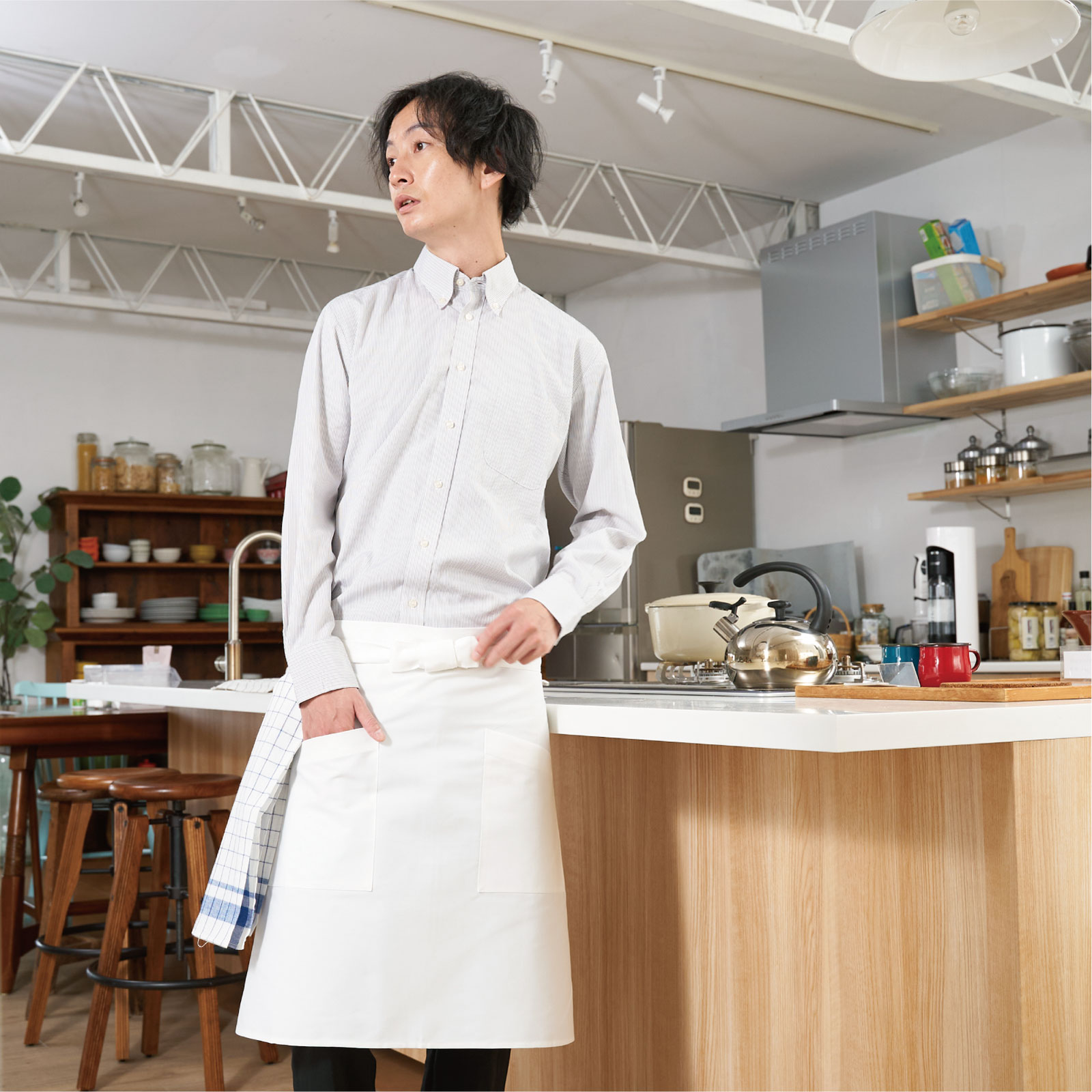 エプロン 白 前掛け タオルループ メンズ レディース ミドル丈 タオル