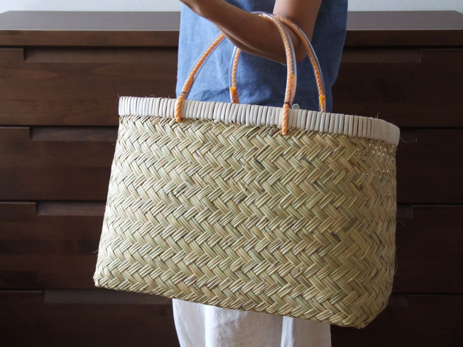 岩手県鳥越地区の竹細工 岩手県二戸 鳥越竹細工 スズ竹 市場かご 尺三