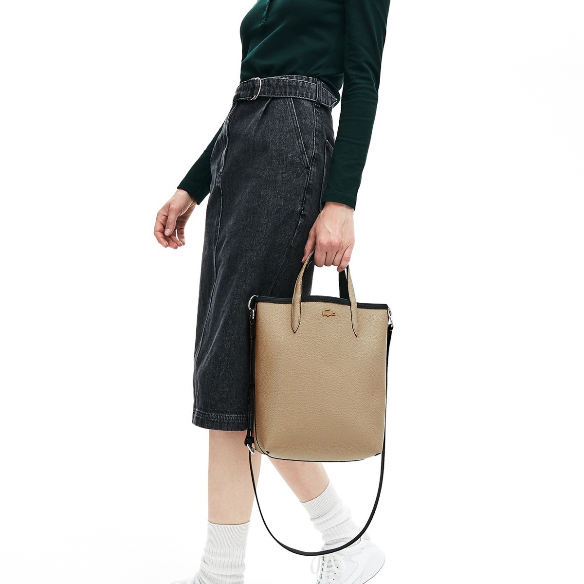 LACOSTE（ラコステ） ポーチ付き リバーシブル 縦型トートバッグ