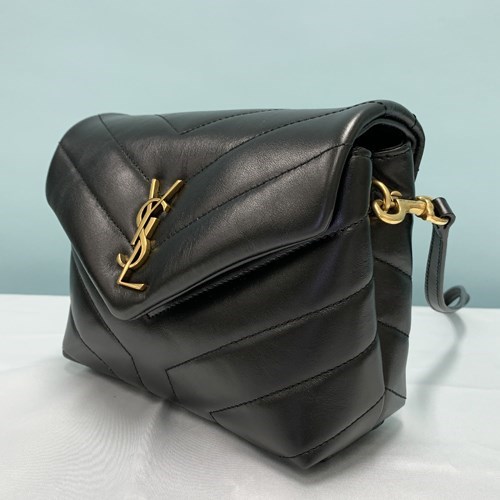 Yves Saint Laurent（イヴ・サンローラン） 【爆買】サンローラン