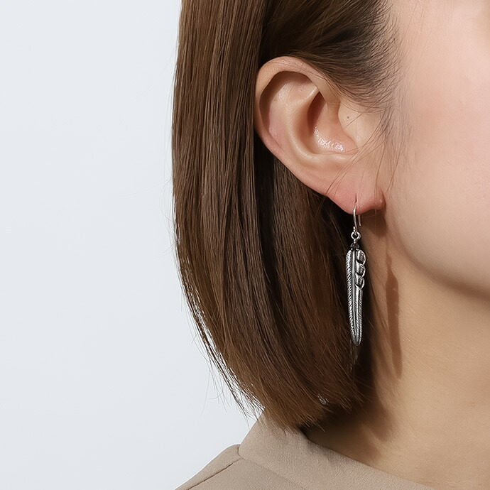 Binich（ビニッチ） 羽根 揺れるピアス メンズ レディース フェザー
