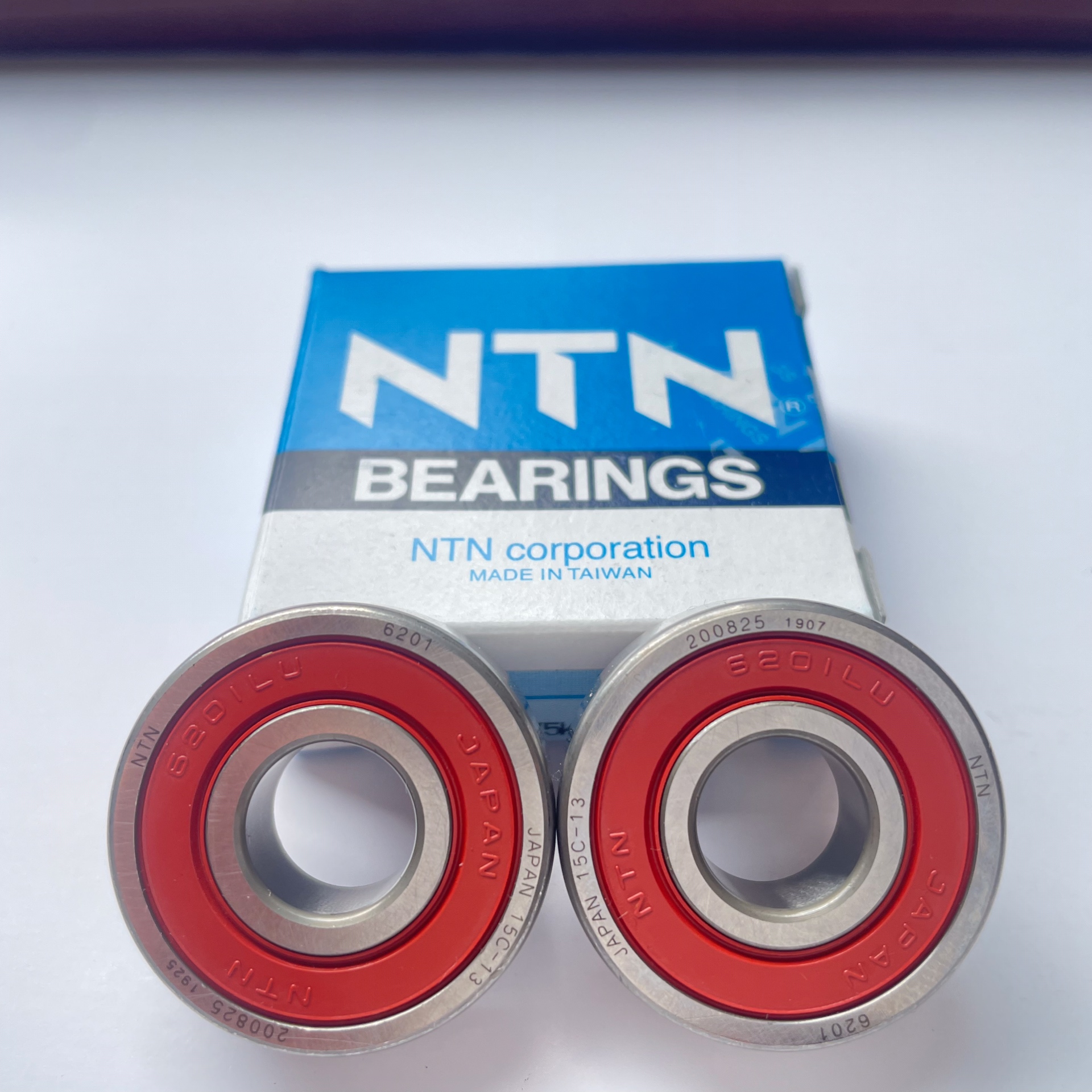 フロントホイールベアリング グラストラッカー ビッグボーイ NJ47A