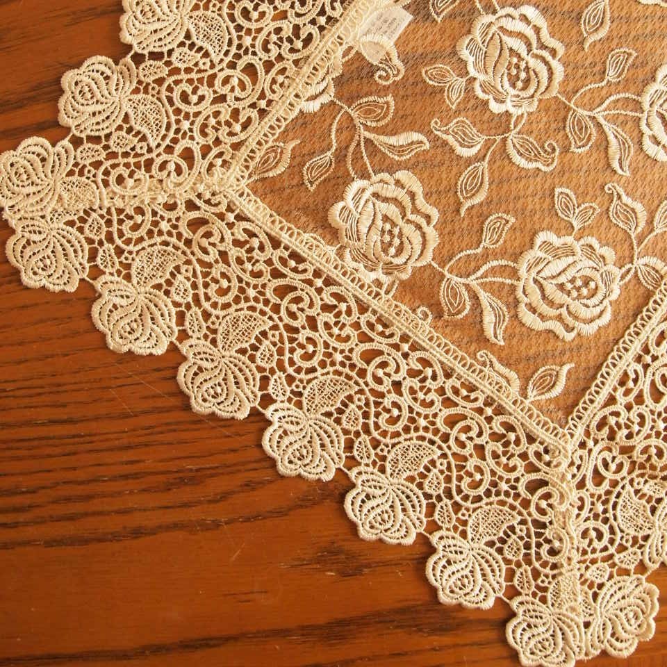 アンティークレース風 ギュピールレース 刺繍レース テーブルセンター
