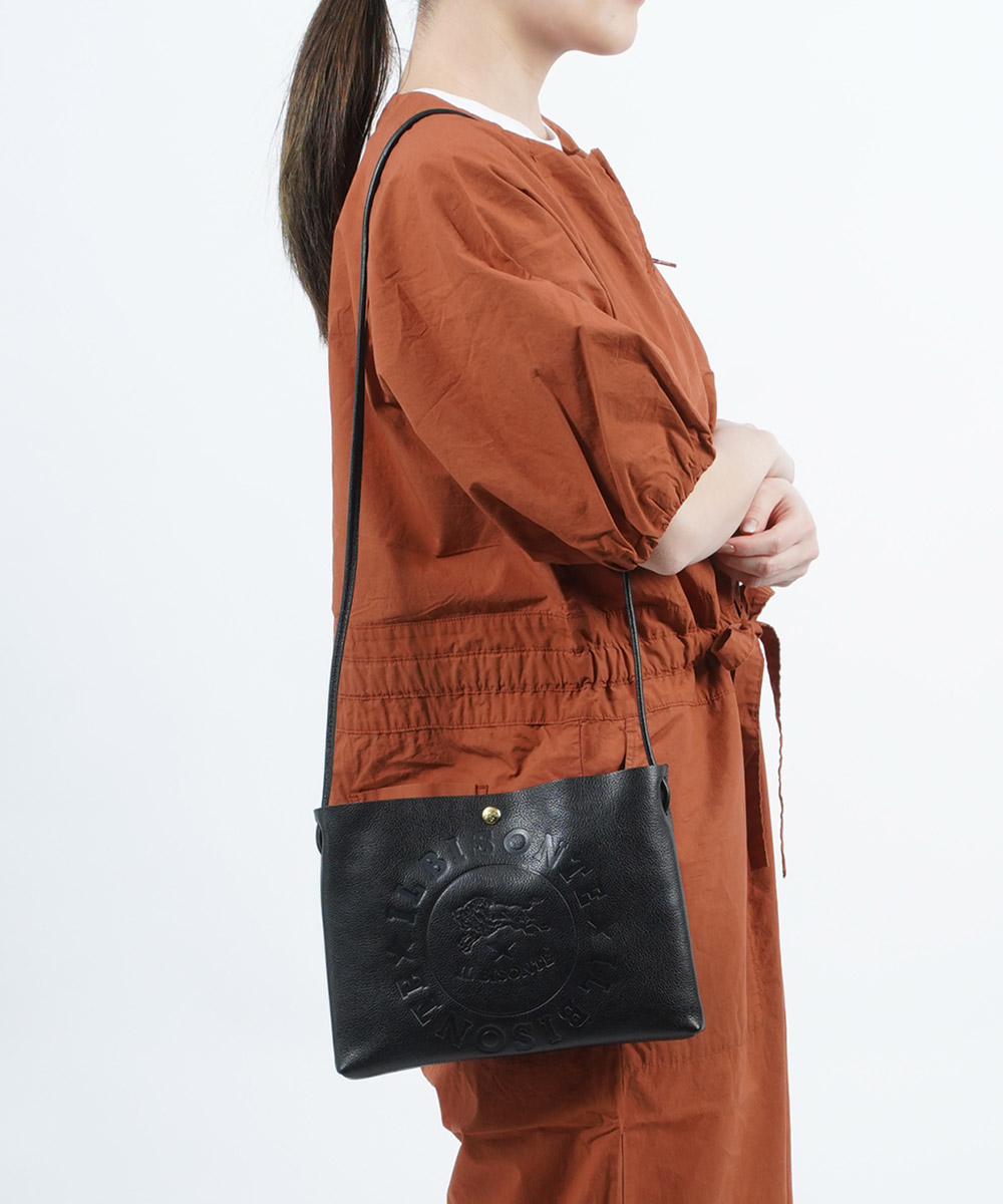 IL BISONTE（イルビゾンテ） ショルダーバッグ レザーポシェット