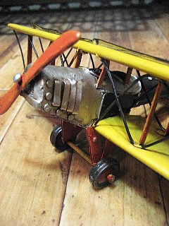 ブリキのおもちゃ 飛行機 複葉機 JN-7H : アメリカン雑貨のグッズ