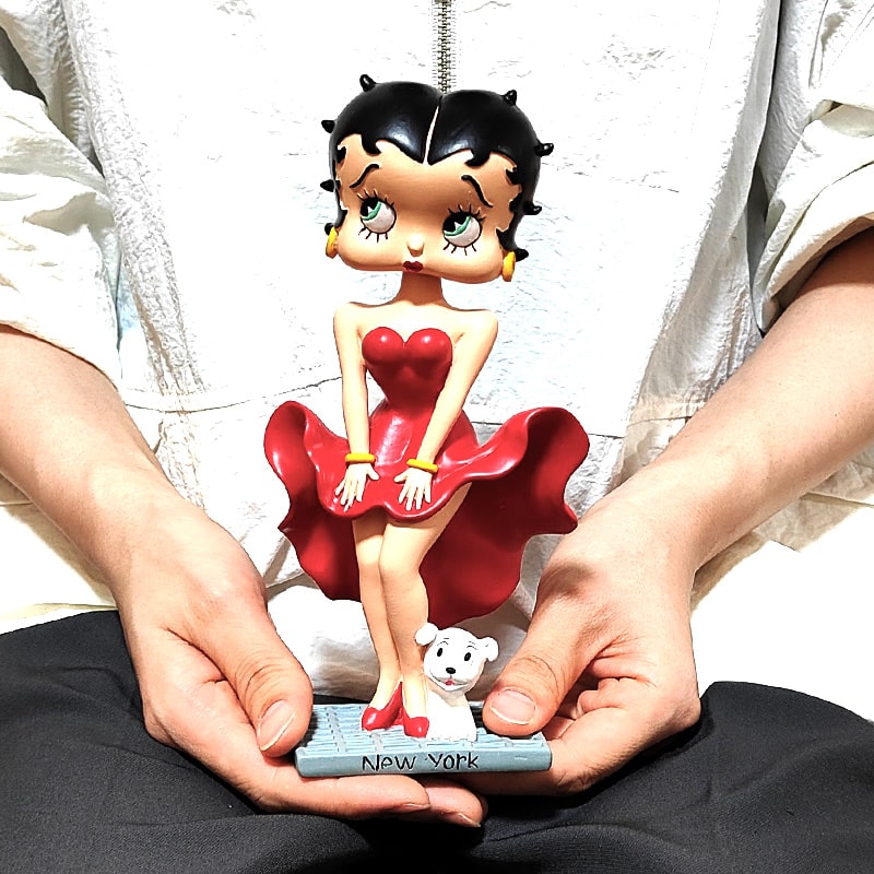 BETTY BOOP（ベティ ブープ） フィギュア 首振り人形 ニューヨーク