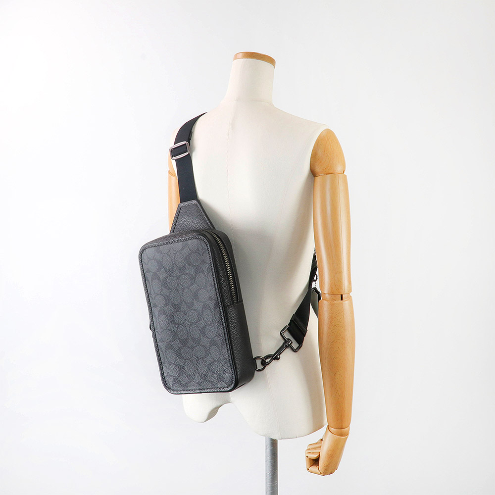 COACH（コーチ） バッグ ボディバッグ C9867 QBMI5 シグネチャー