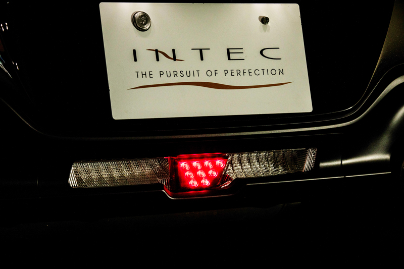 FBE/BRZ INTEC LEDテールランプ ホワイト/レッド