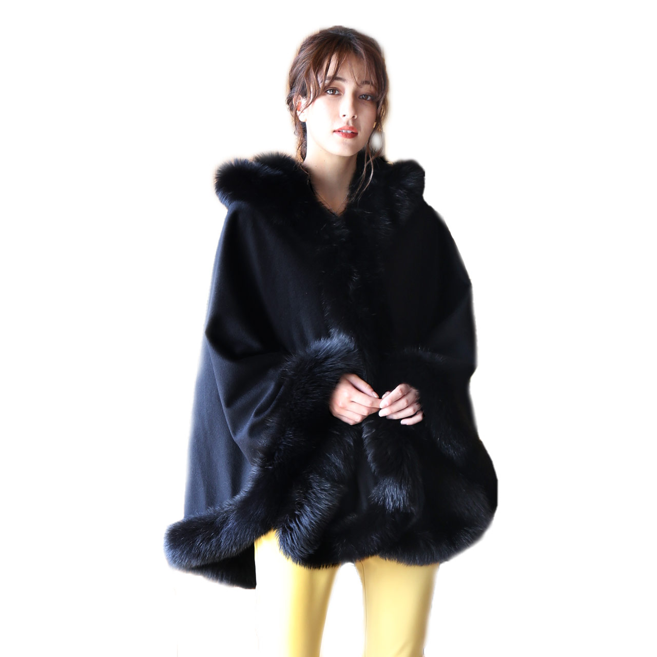 PIACENZA（ピアチェンツァ） カシミヤ ケープ SAGA フォックス ファー