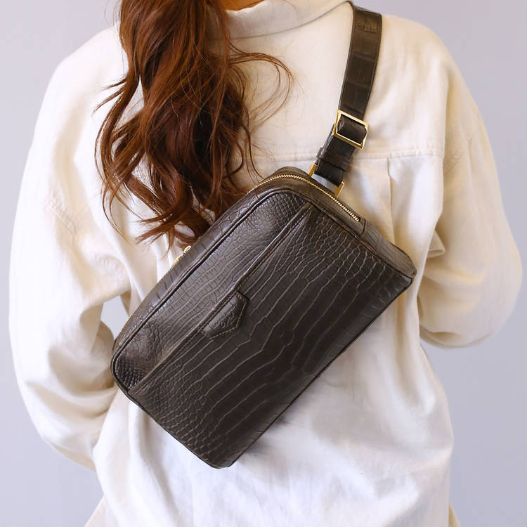 sankyo shokai（三京商会） クロコダイルバッグ ボディバッグ マット