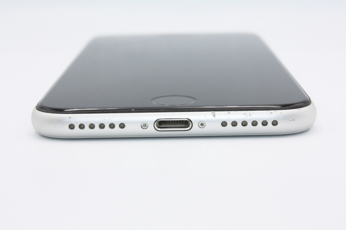 iPhone SE（第2世代） 訳あり特価 iPhoneSE 第2世代 64GB ホワイト SIM