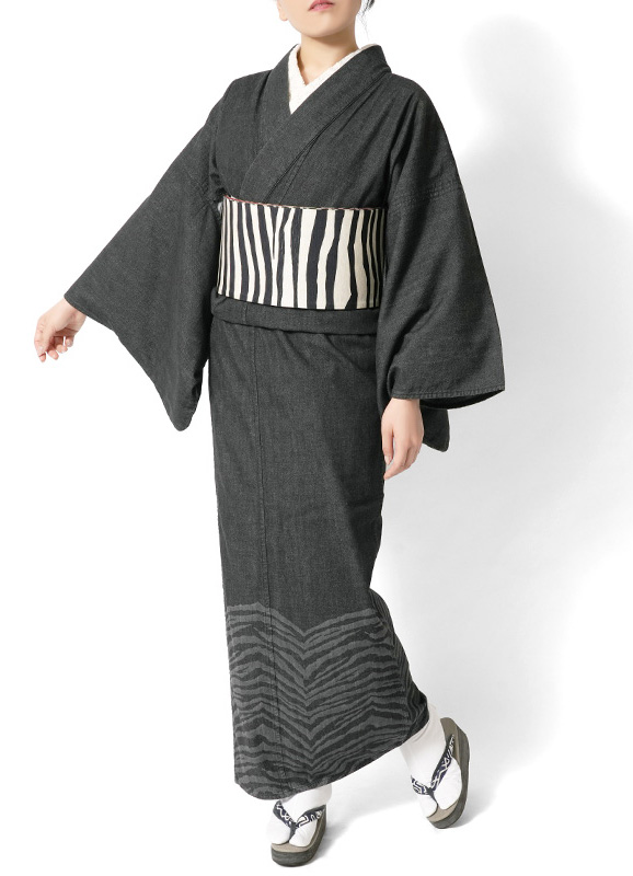 着物 井原デニム ゼブラ 裾模様 グレー モノトーン ストレッチ 単衣