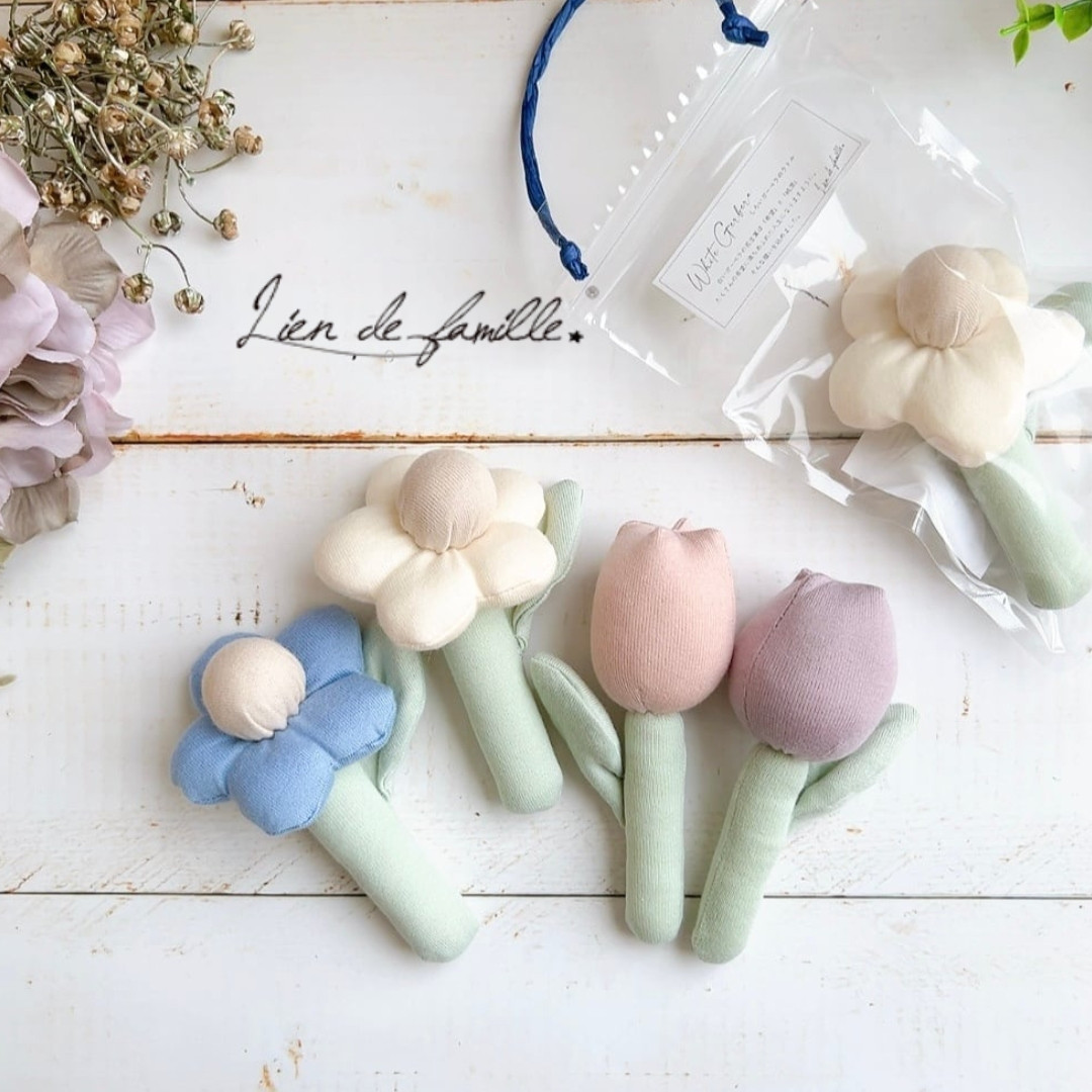 lien de famille（リヤンドファミーユ） おはなのラトル 赤ちゃんの