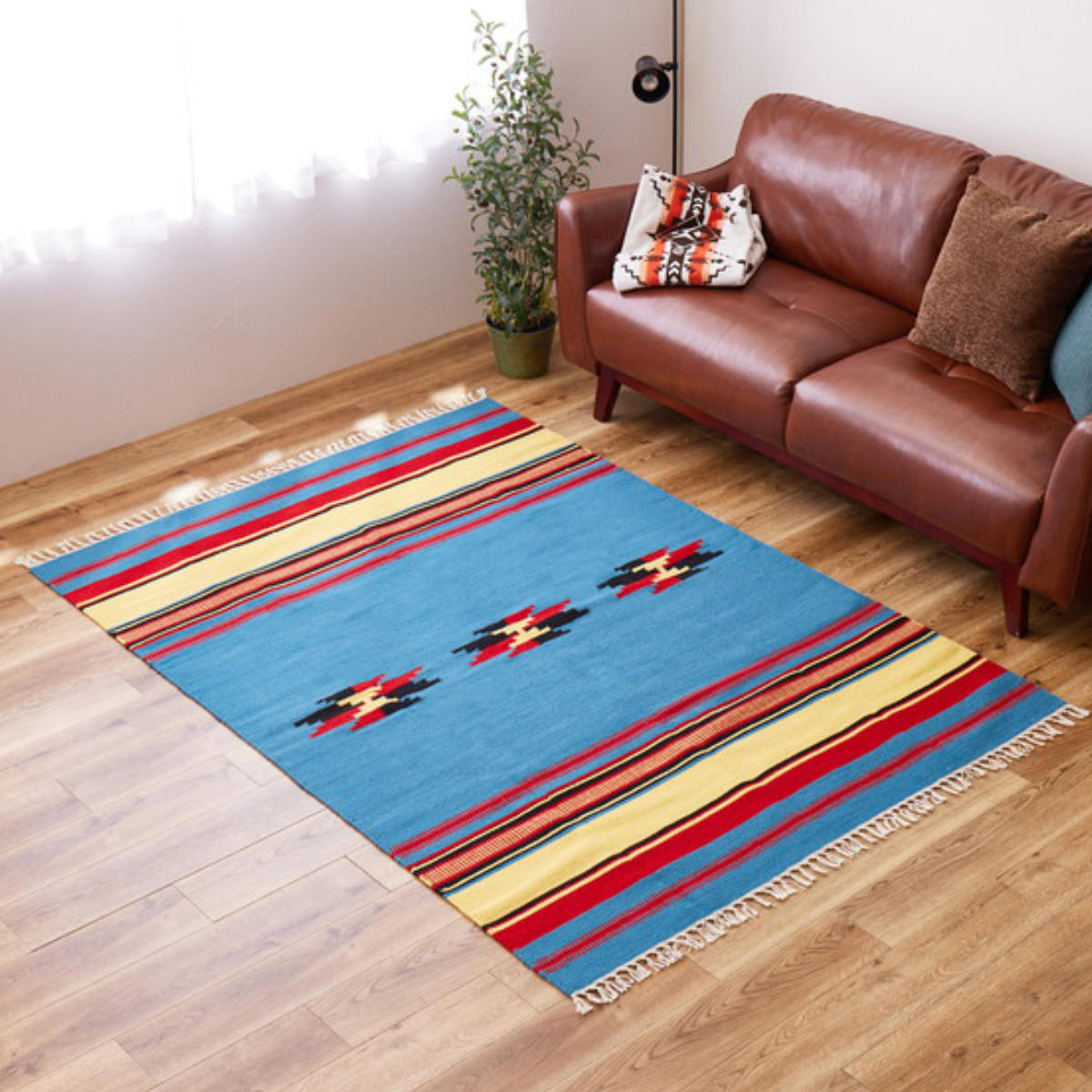 HAGiHARA（萩原） ラグマット 200×140cm イーシュ 手織りウールの