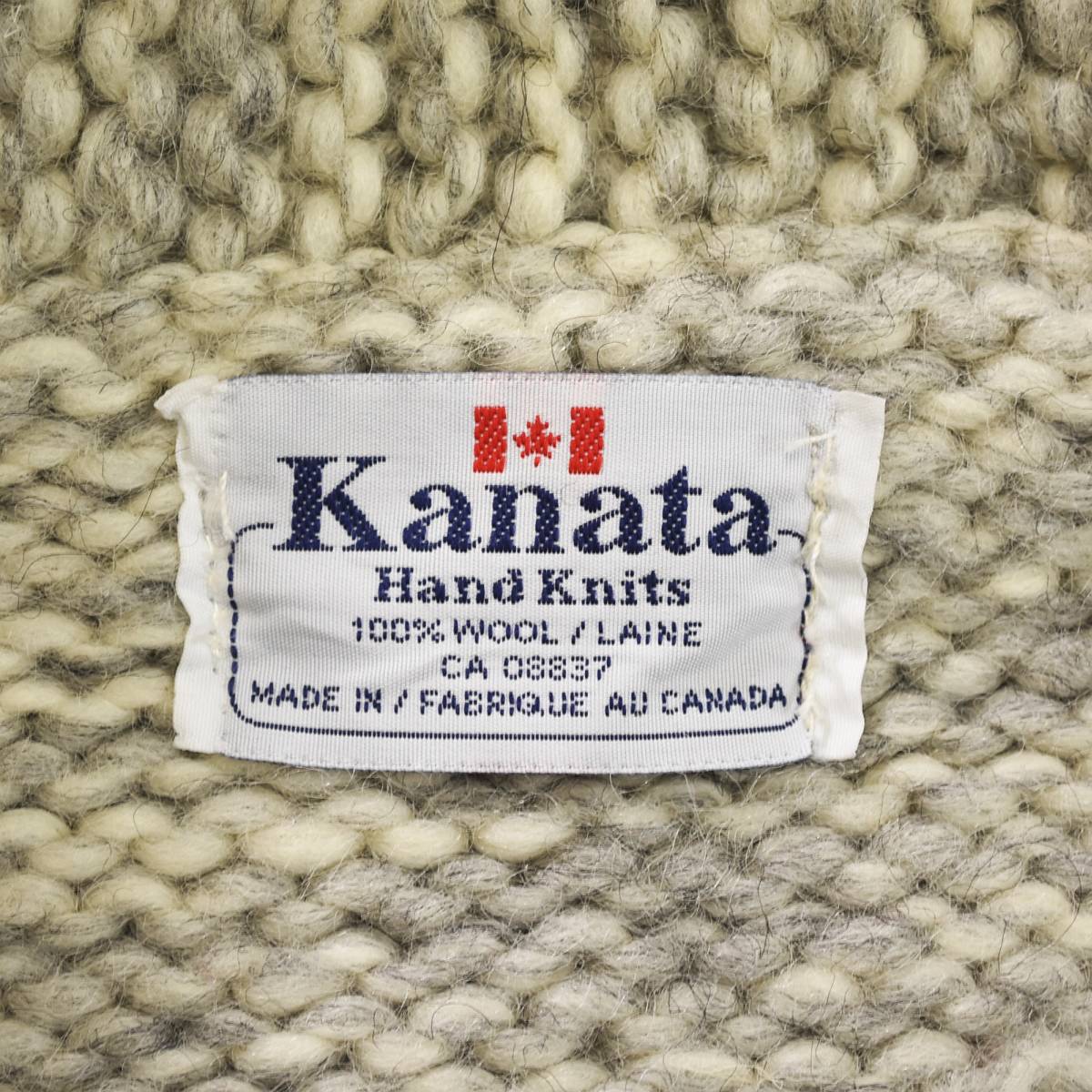 KANATA（カナタ） カナダ製 サンダーバード柄 フルジップアップ