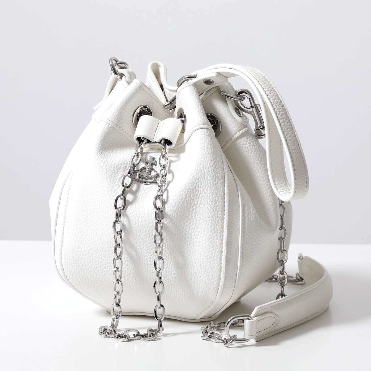 Vivienne Westwood（ヴィヴィアンウエストウッド） ショルダーバッグ