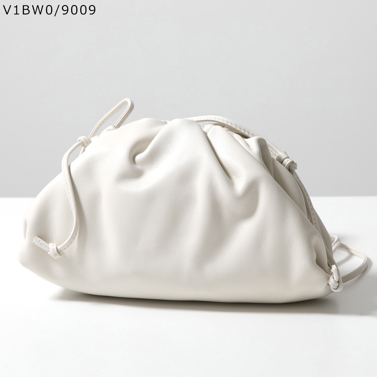 BOTTEGA VENETA（ボッテガ・ヴェネタ） ショルダーバッグ The Pouch 20