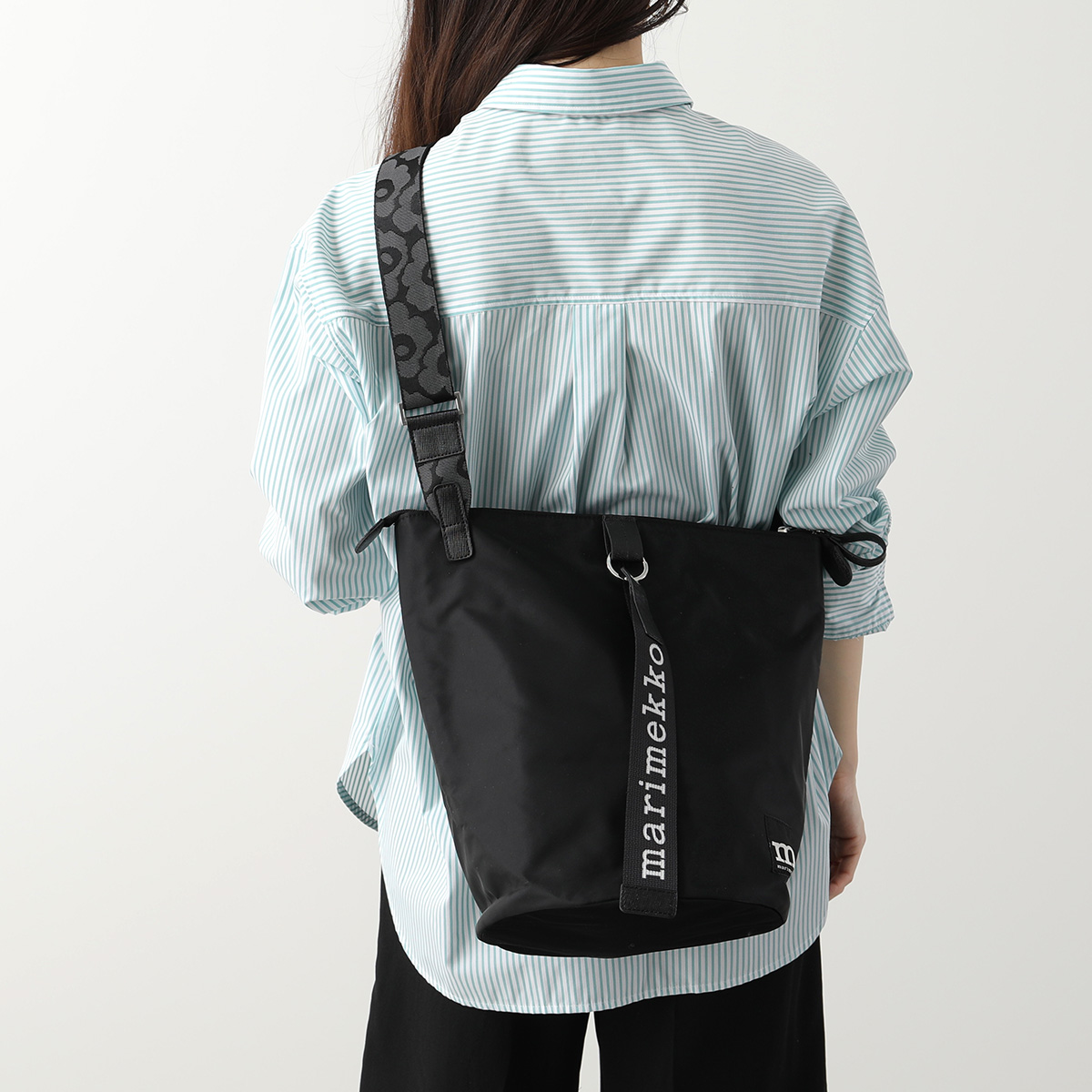 marimekko（マリメッコ） ショルダーバッグ All Day Bucket Solid