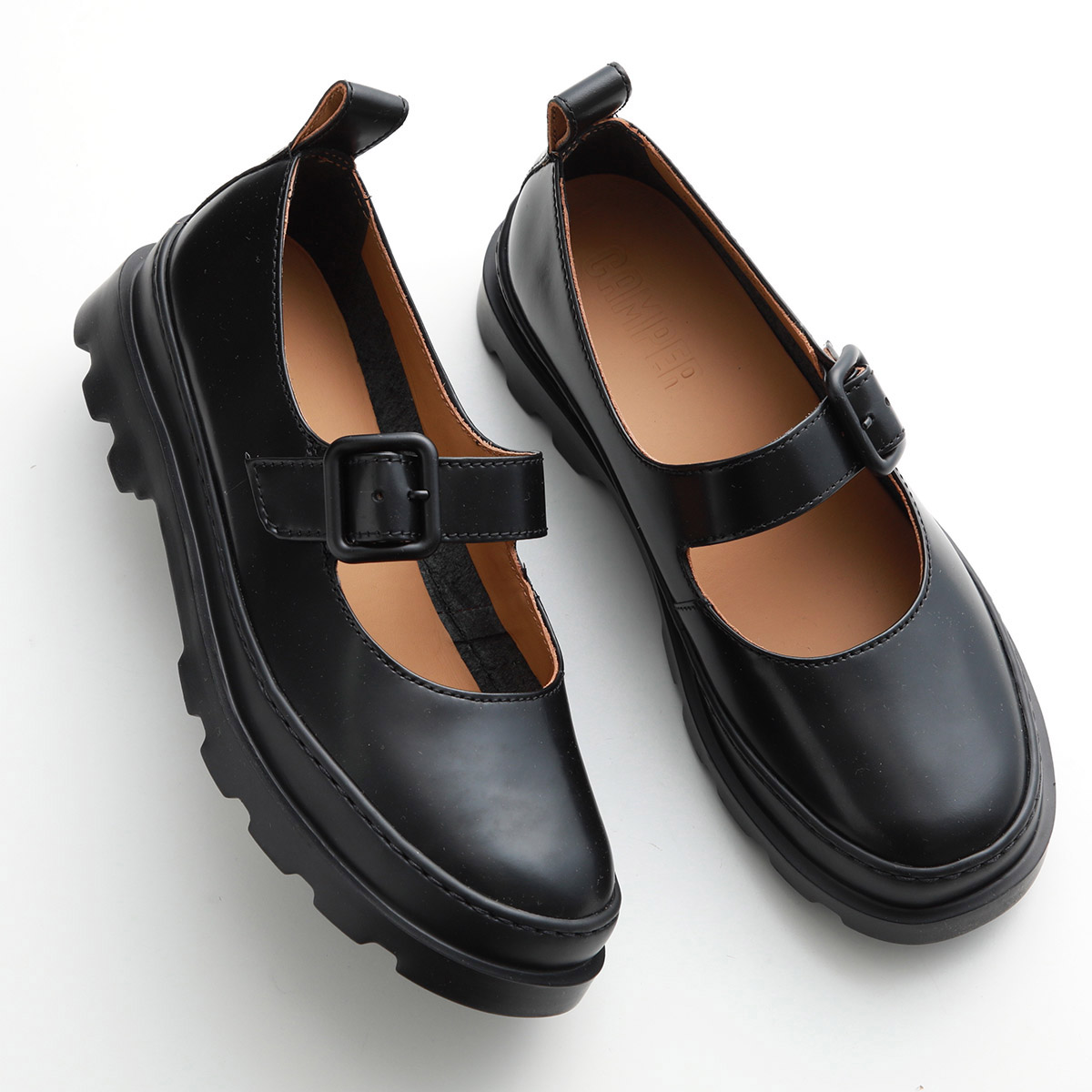 CAMPER（カンペール） フラットシューズ Brutus ブルートゥス K201433