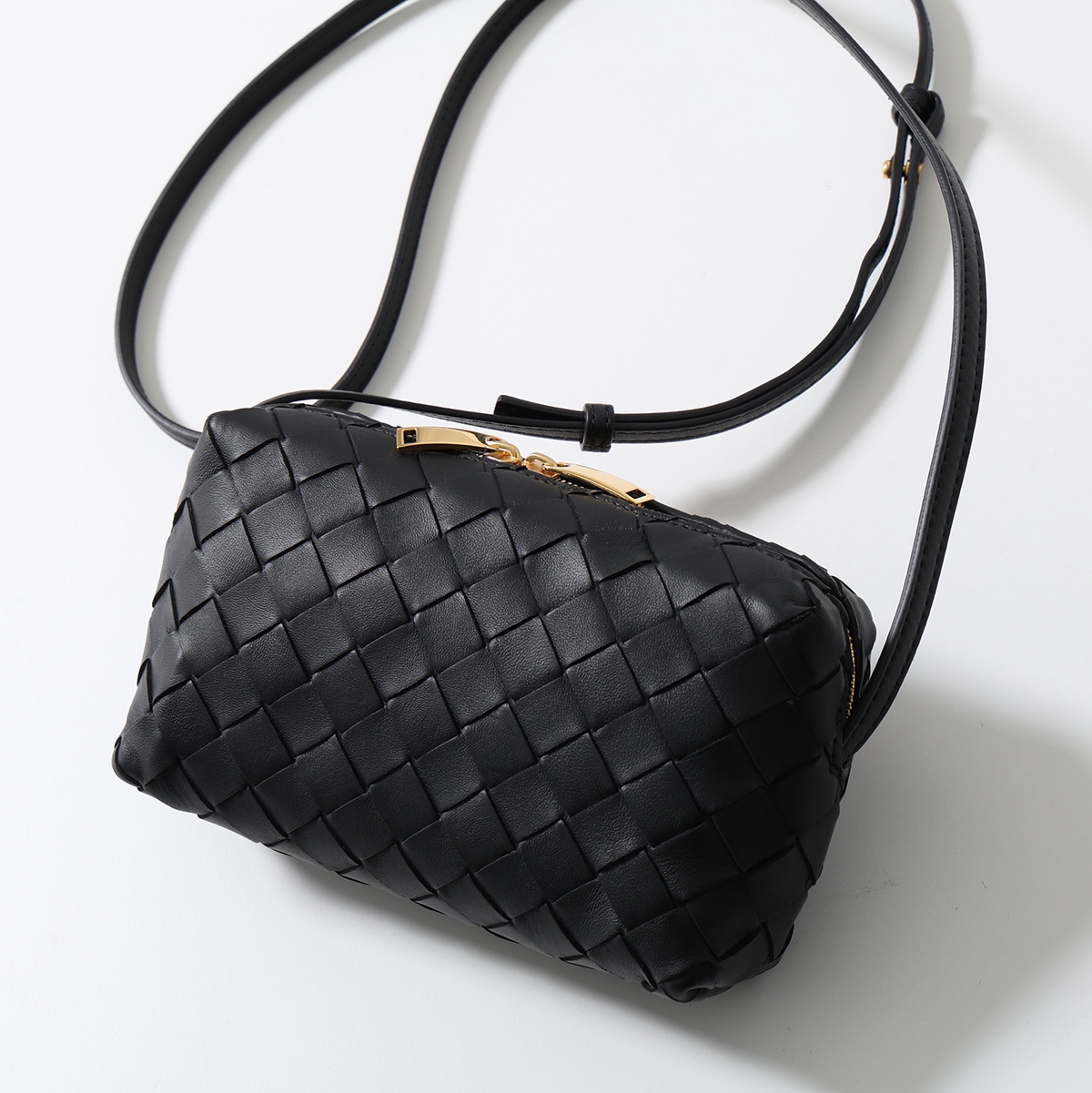 BOTTEGA VENETA（ボッテガ・ヴェネタ） ショルダーバッグ 609407 V3UH3