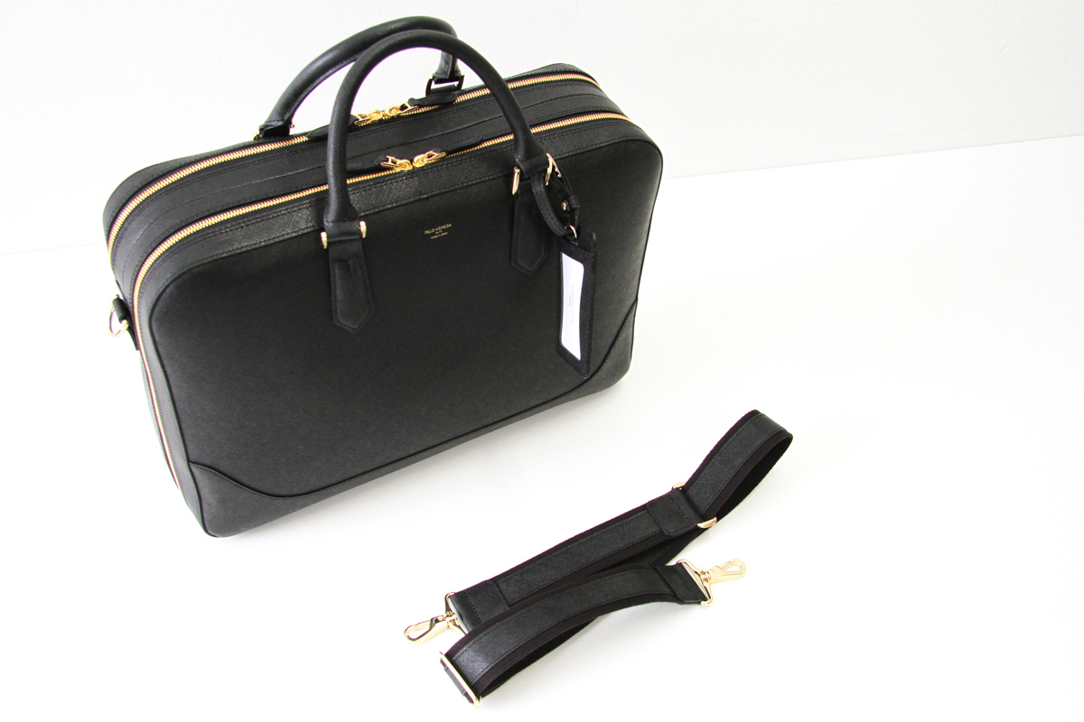 PELLE MORBIDA（ペッレ モルビダ） Capitano キャピターノ エンボス