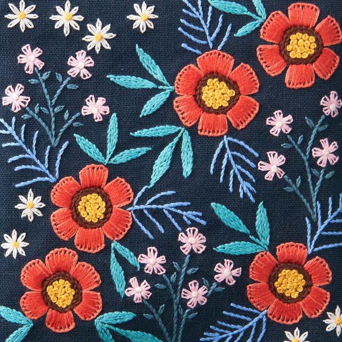 戸塚刺繍キット Wild Garden スクエアポーチ1 | 戸塚刺しゅう 刺繍