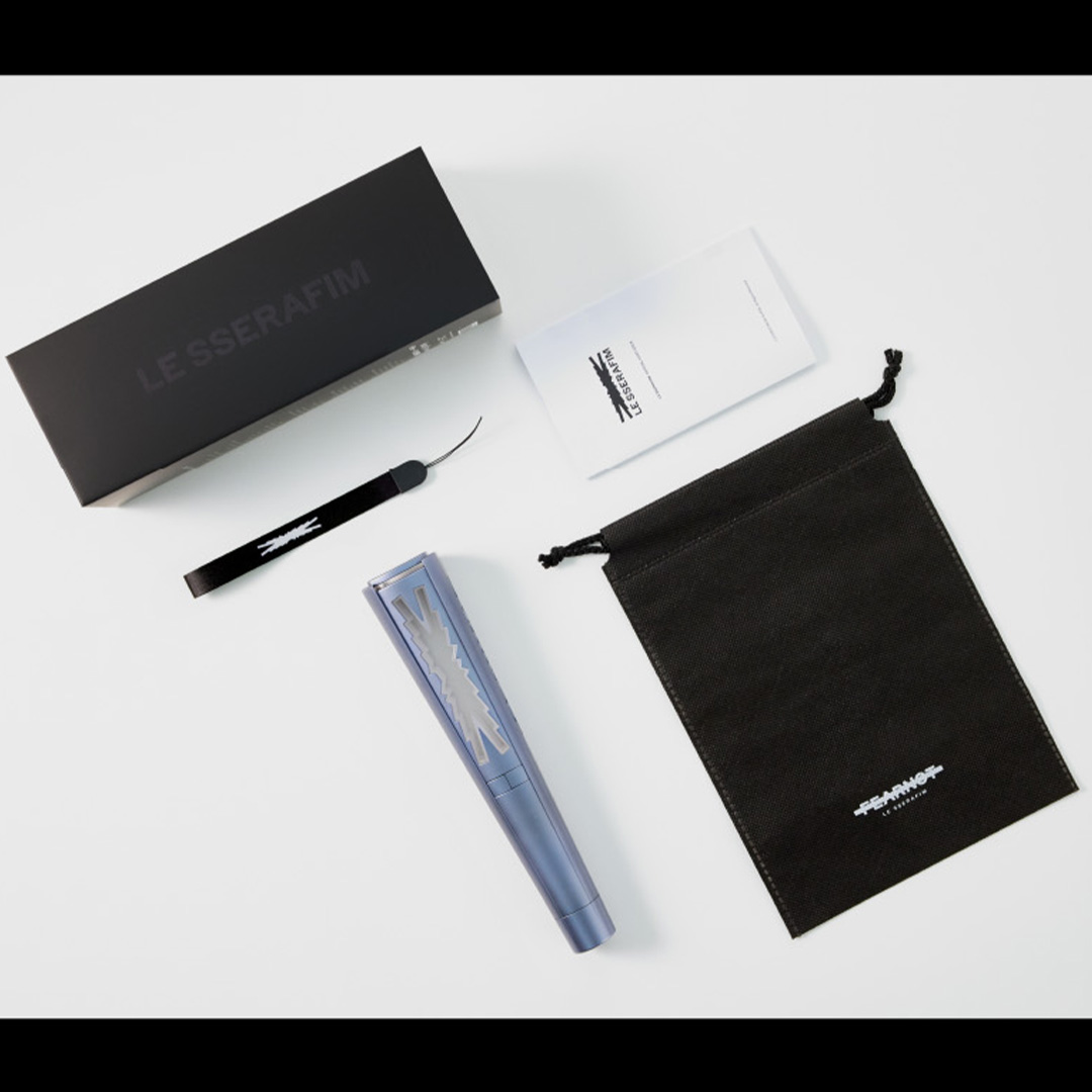 ソロモン商事【HYBE LE SSERAFIM オフィシャル ライトスティック