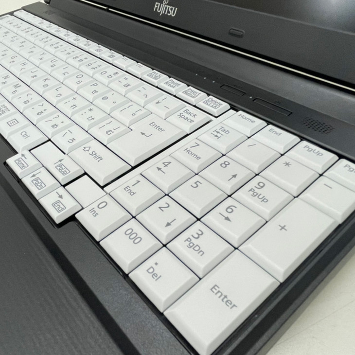 富士通（FUJITSU） LIFEBOOK A577/P 中古 ノートパソコン Office Win10