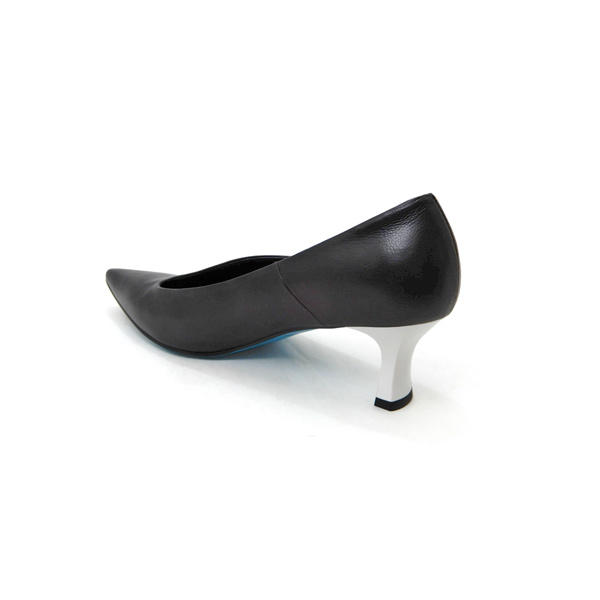 MANA（マナ） パンプス ポインテッドトゥ 人気 黒 革 レディース