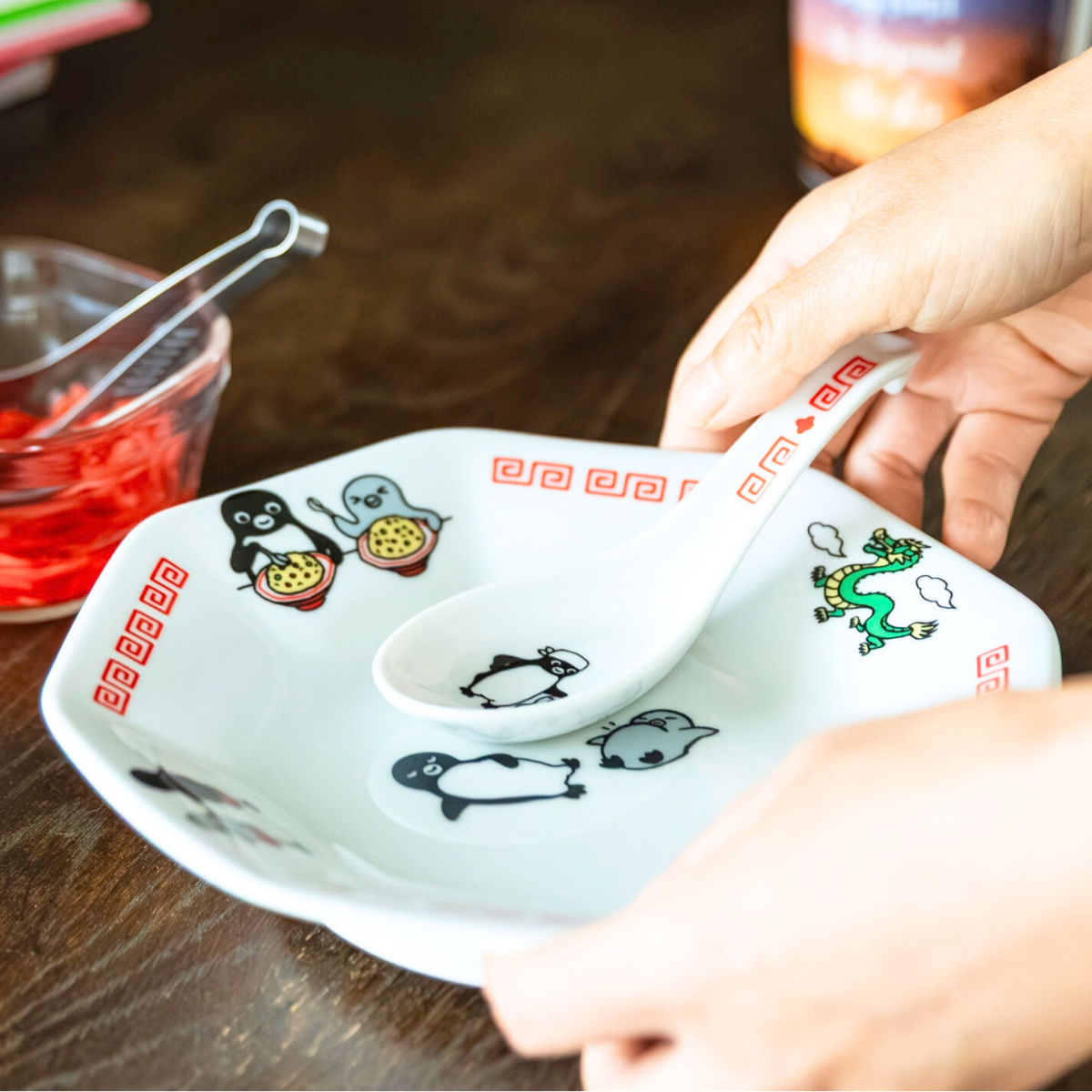 3/4発売】Suicaのペンギン 至福のチャーハン皿＆れんげセット:オレンジ