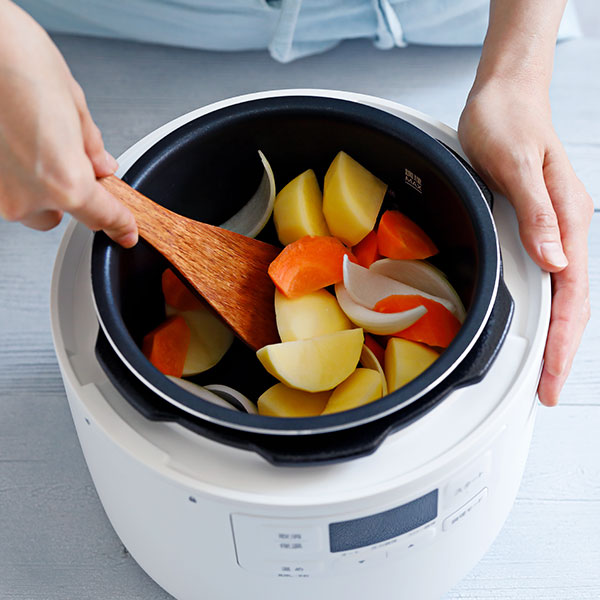 siroca 電気圧力鍋 おうちシェフ SP-2DF231（ﾎﾜｲﾄ）