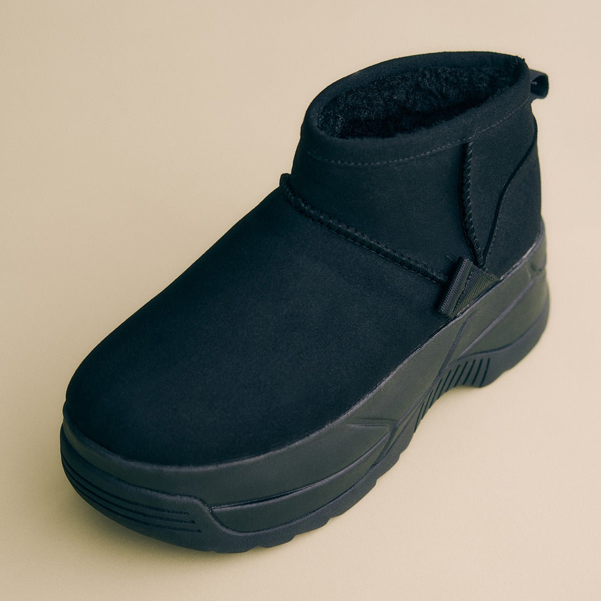 SHAKA 厚底ショートムートンブーツSHORT MOUTON BOOTIE CHUNKY