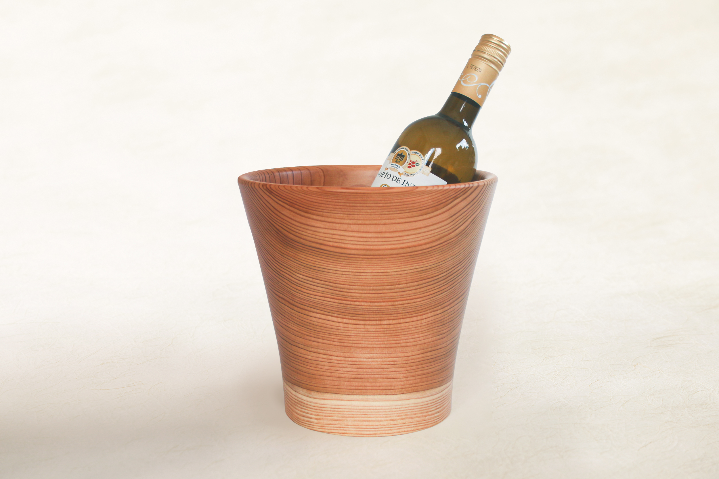 数量限定！保冷性抜群の「ワインクーラー」が登場。 | 神山しずく