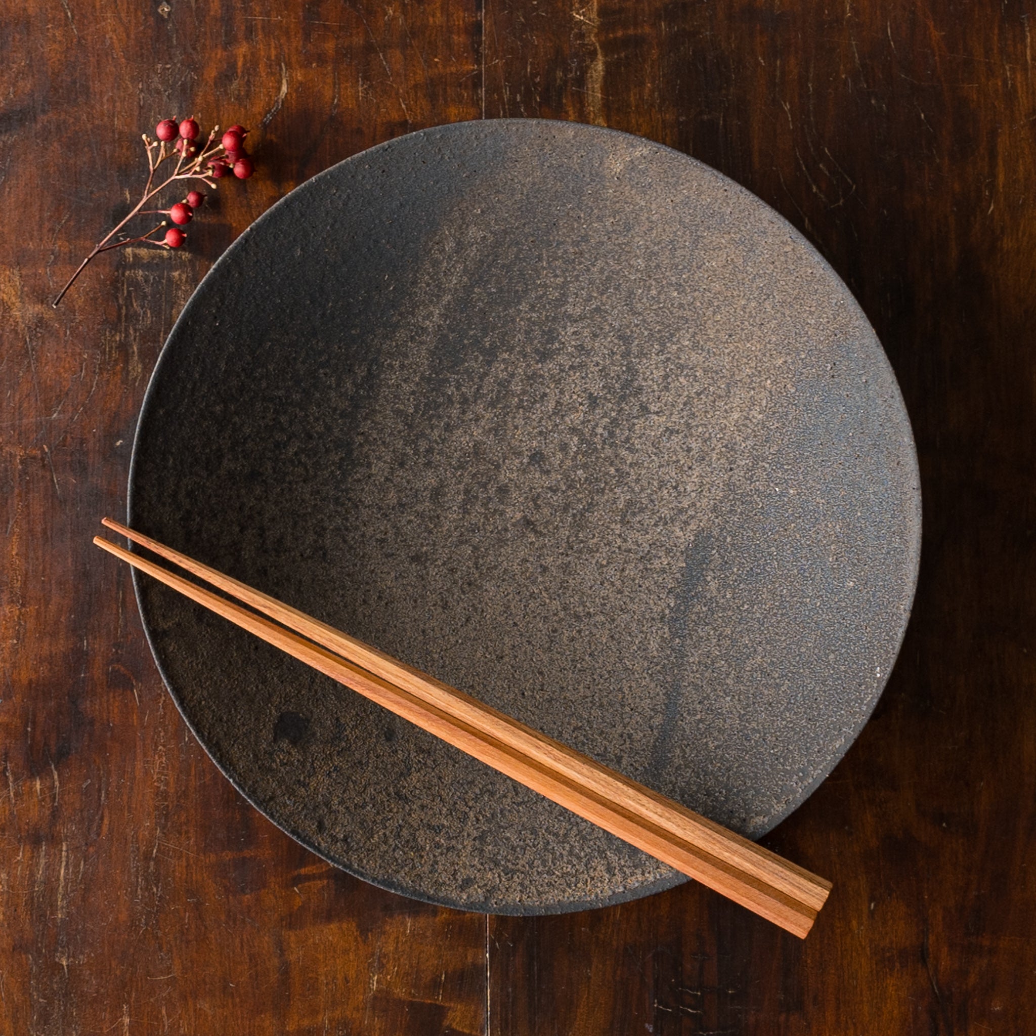 作家 冨部咲喜子 鉄釉 中鉢｜作家もののうつわ通販 四季折折 – 四季折