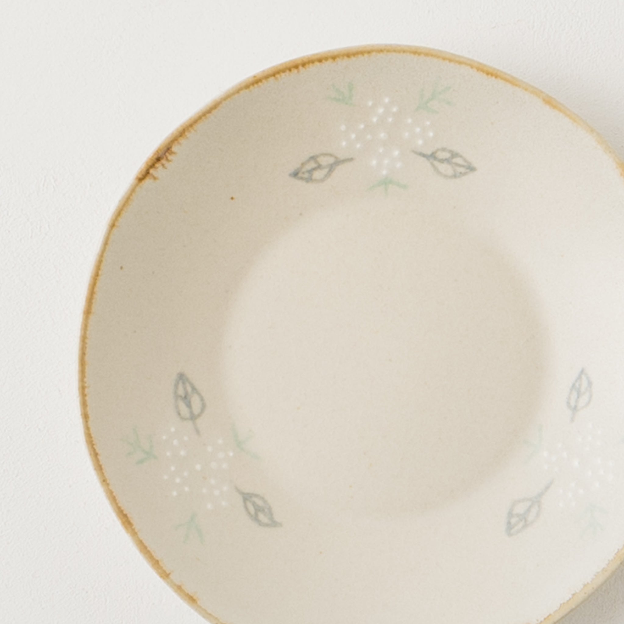 作家 鈴木しのぶ 刺繍文 5寸皿｜和食器通販 四季折折 – 四季折折