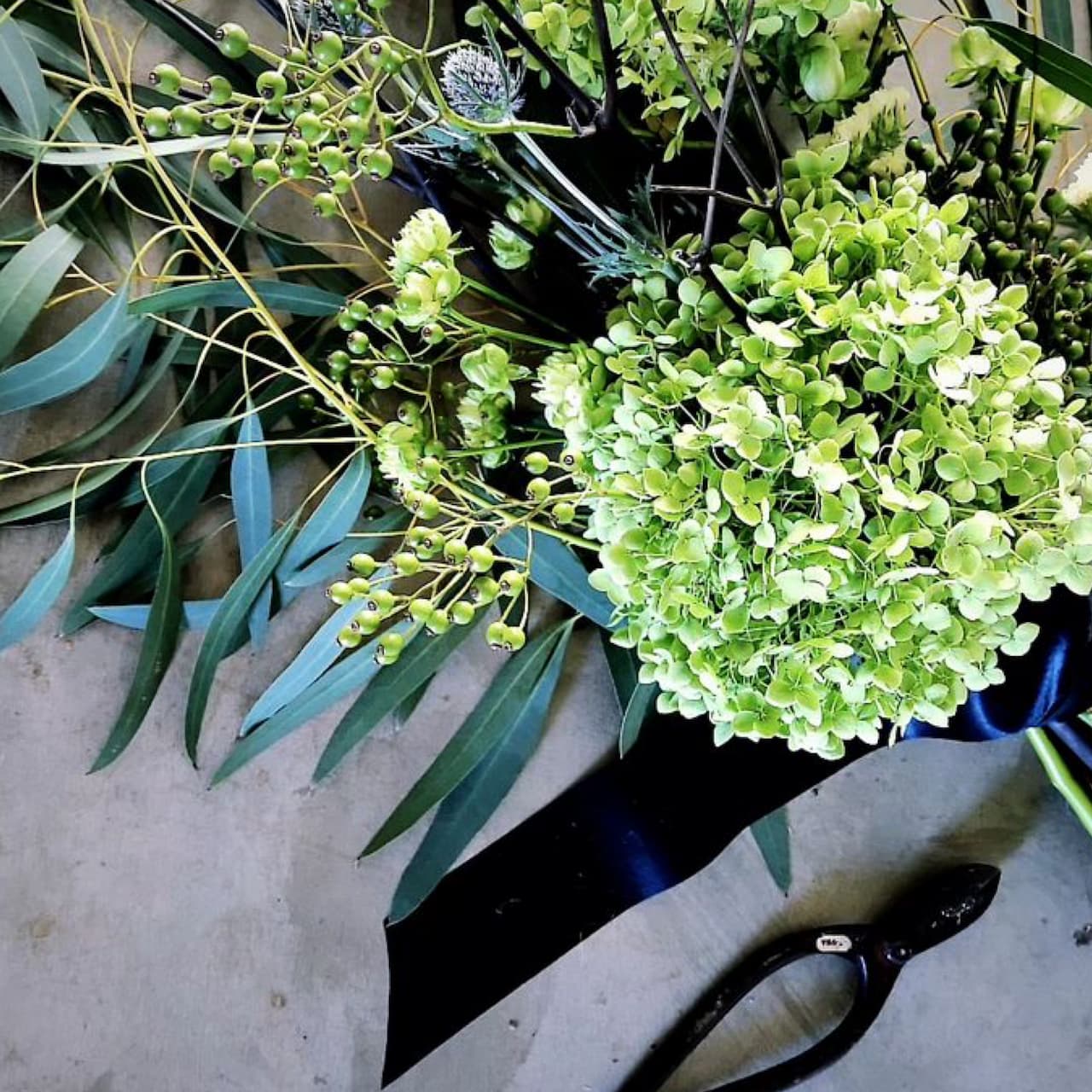 フレッシュフラワースワッグ | 東大阪・八尾からお花をお届け｜shimizu