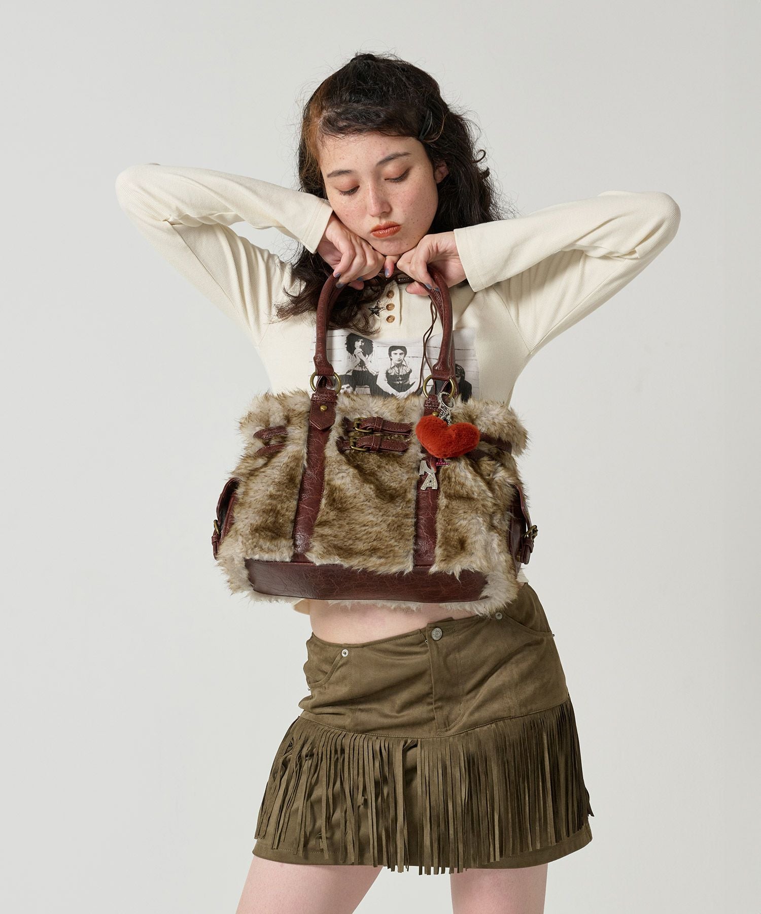 ヴィンテージライク フェイクファーハンドバッグ TINA：JOJUN 全2色