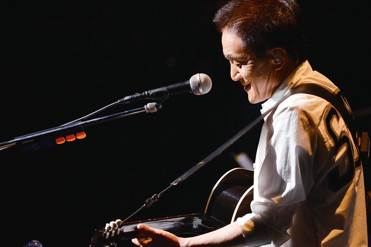 親に言えないな」小田和正さんが回想するオフコースのデビュー当時