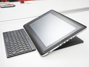 液晶ペンタブレット「Cintiq Companion」をレタッチの現場で使用する