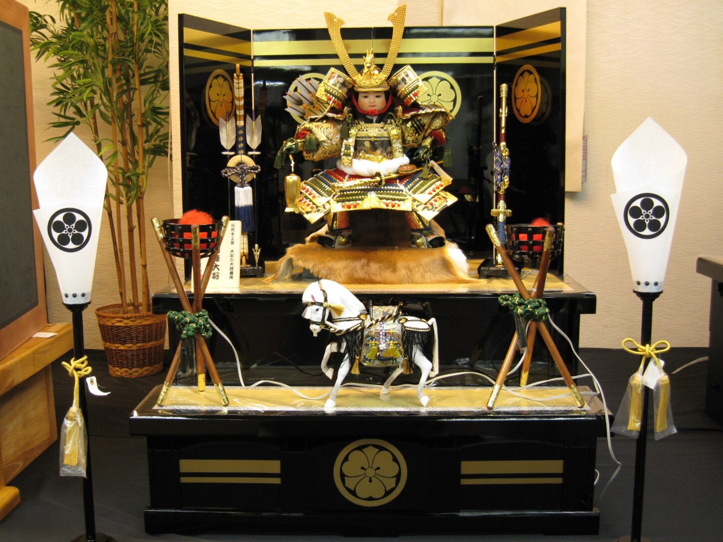 五月人形 | 人形の秀月 雛人形、五月人形、鎧・兜の製造卸元