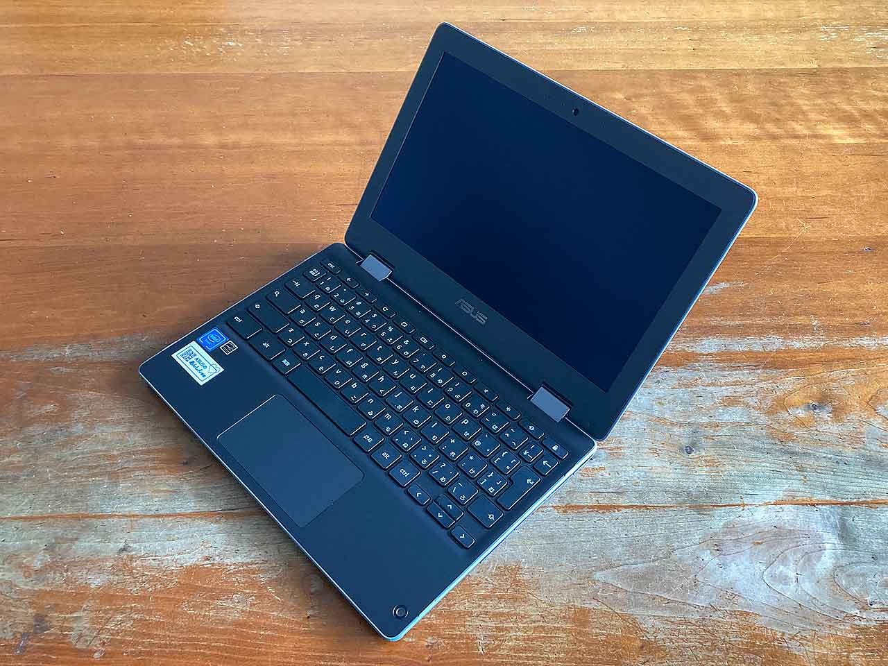 更新】イオシスで安い！ASUS Chromebook Flip C214MA レビュー