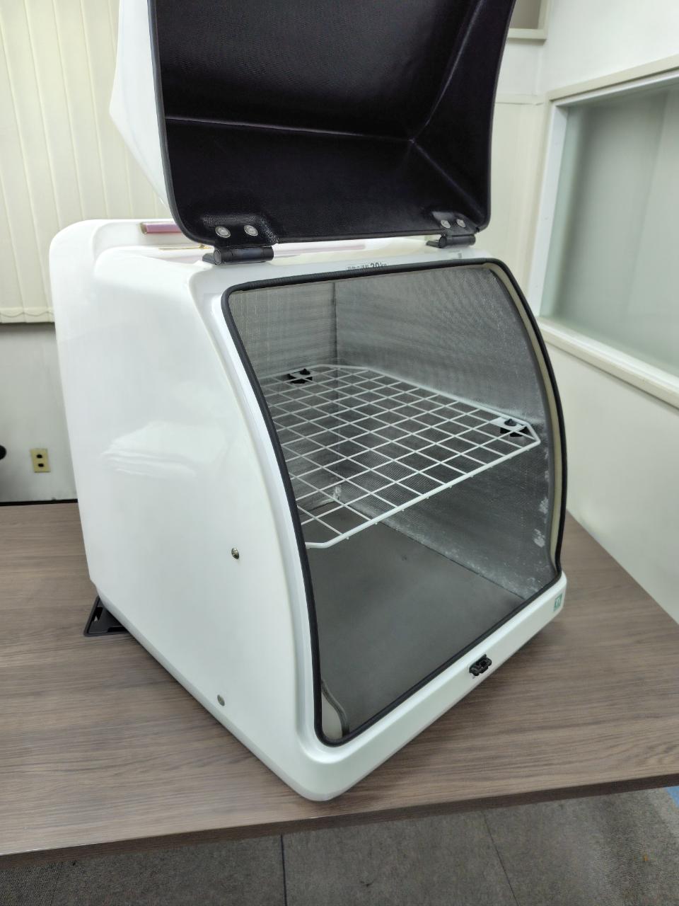 送料無料】【中古品】リヤBOX MB30-CS（中棚付き）スタンダード