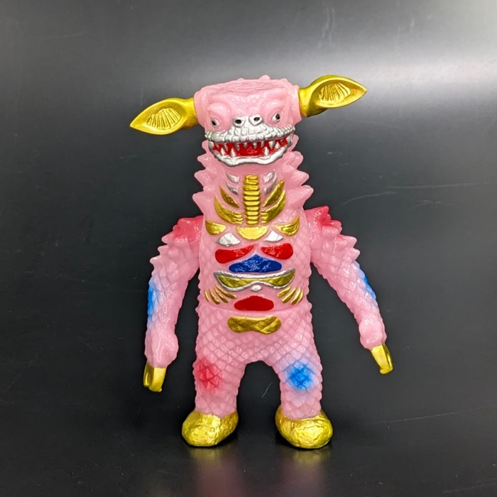 ショップ・arktz & DBA限定版の「ミニソフビ怪獣倉庫シリーズ」新